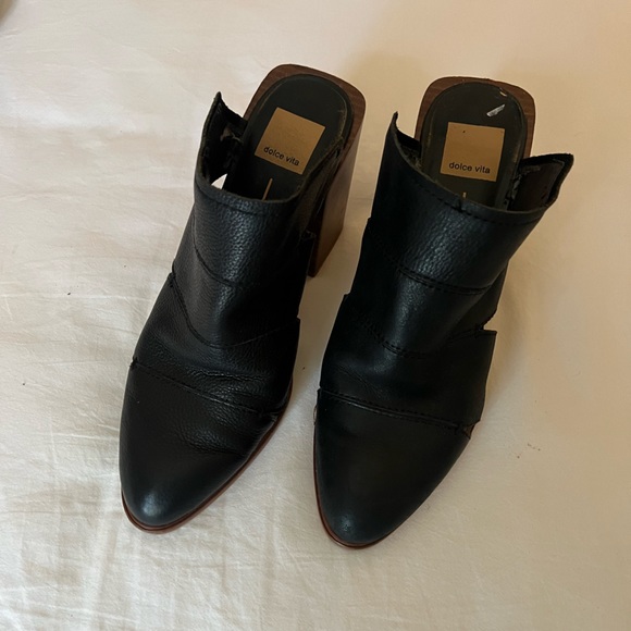 heeled mules with straps